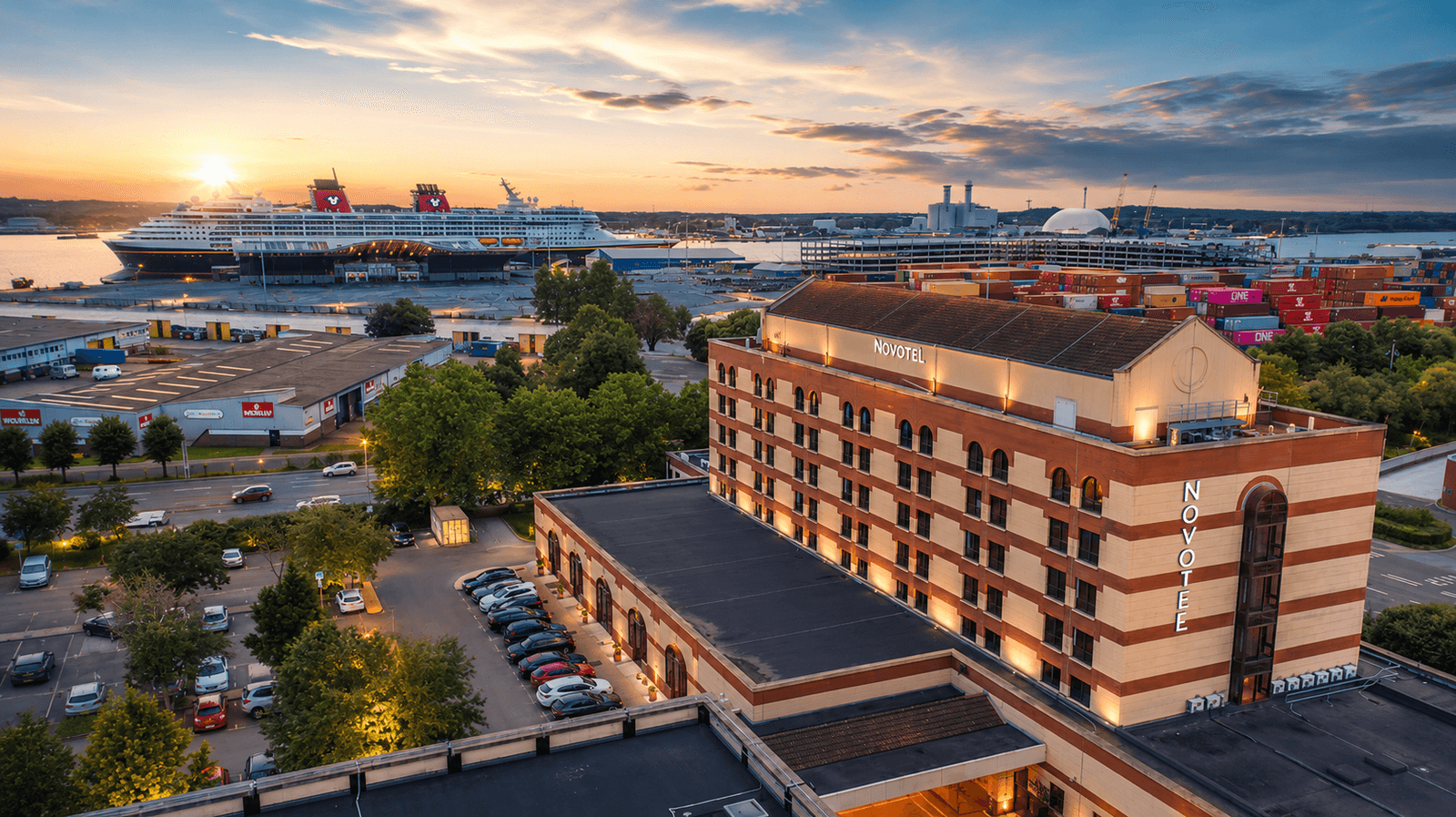 Novotel Southampton - Southampton Cruise Terminal With Chauffeur Transfers