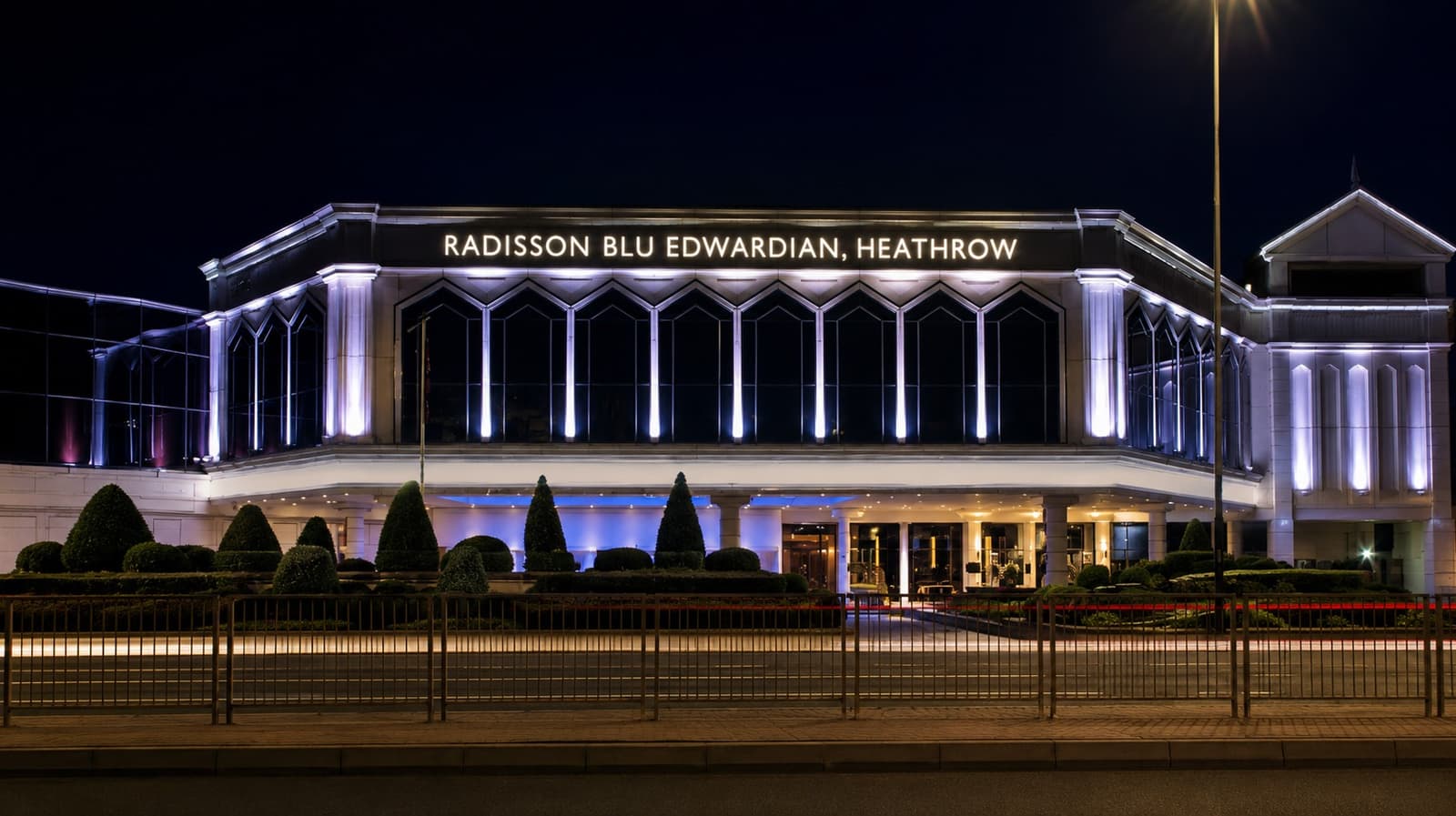 Radisson Blu Edwardian Heathrow