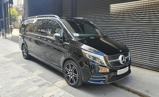 8 Tips for Choosing the Right Chauffeur Service