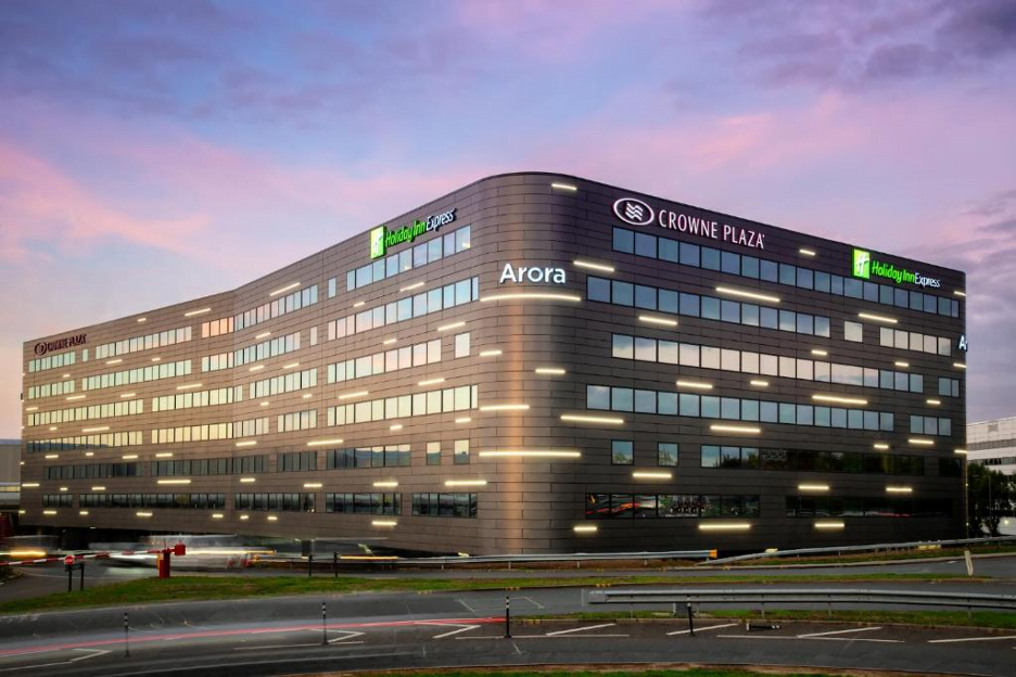 stay near London Heathrow Airport stay near London Heathrow Airport