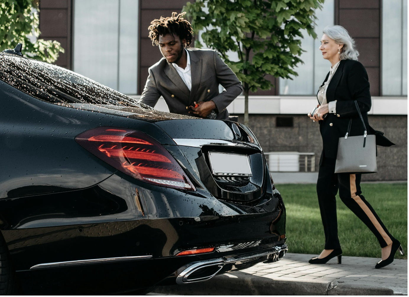 Stress-Free Trip to Heathrow Airport with a Transfer Service Stress-Free Trip to Heathrow Airport with a Transfer Service