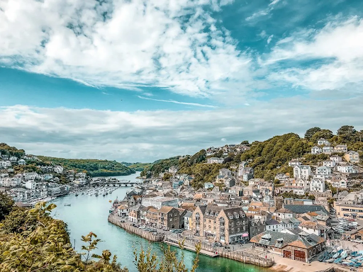 How a Chauffeur Service Transforms the Journey from London to Cornwall