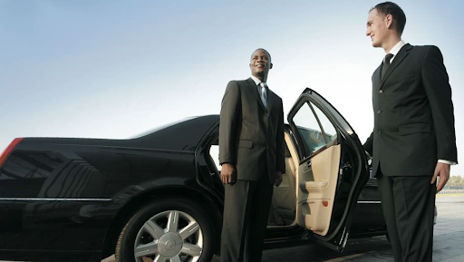 Navigating Heathrow: How Chauffeurs Streamline Travel